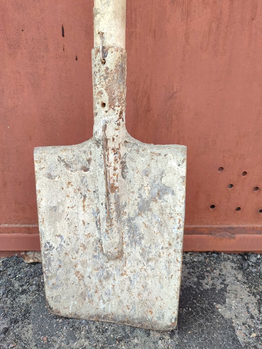 Лопата штыковая для сада ссср