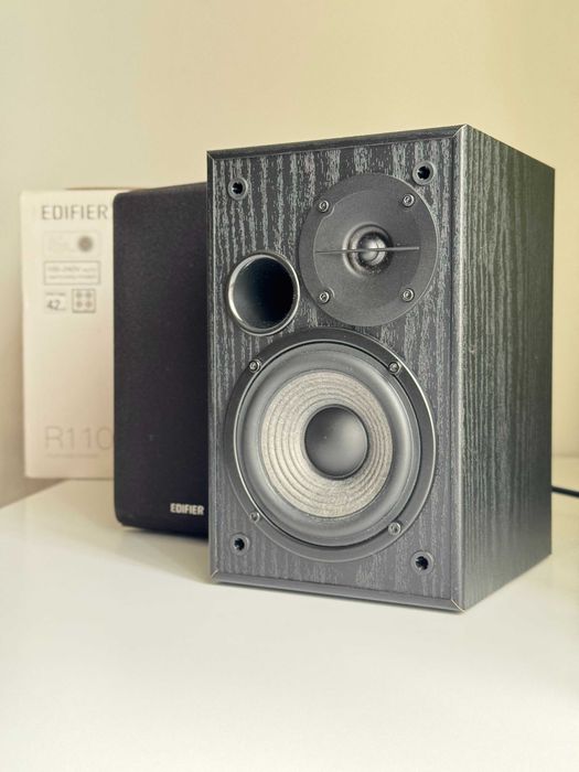 Акустична система 2.0 Edifier R1100
