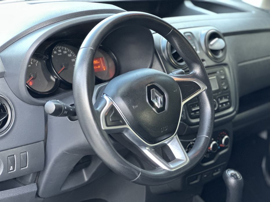 Renault Dokker 2017, 1.5 dCi дизель, 90 к.с., механіка, пасажирська версія.
