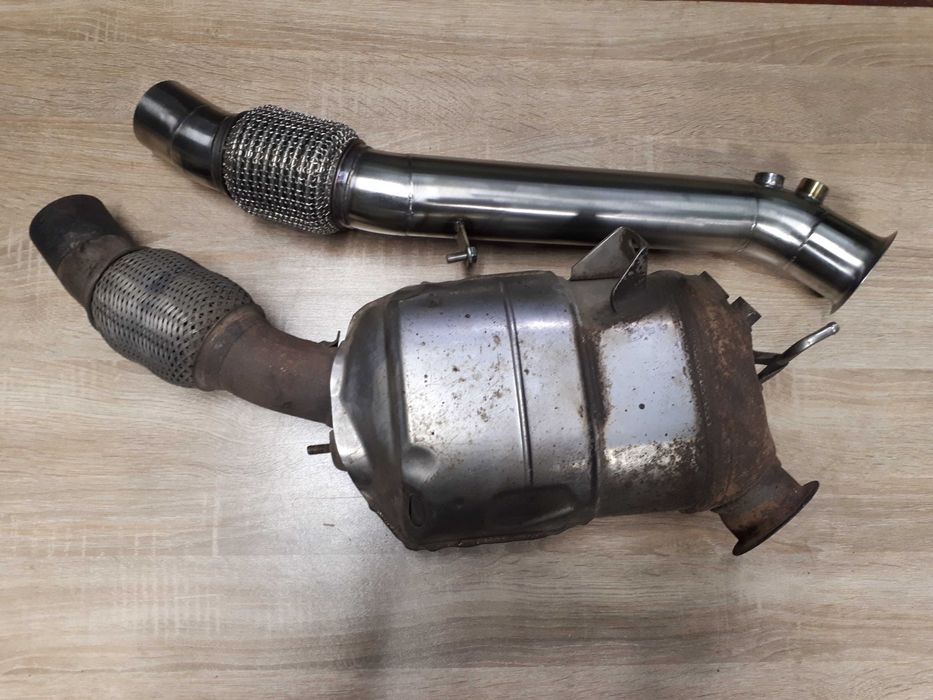 Даунпайп БМВ X1 E84 Ф30 Ф20 B47 Downpipe BMW X1 Е90 N47 HEAT SHIELD