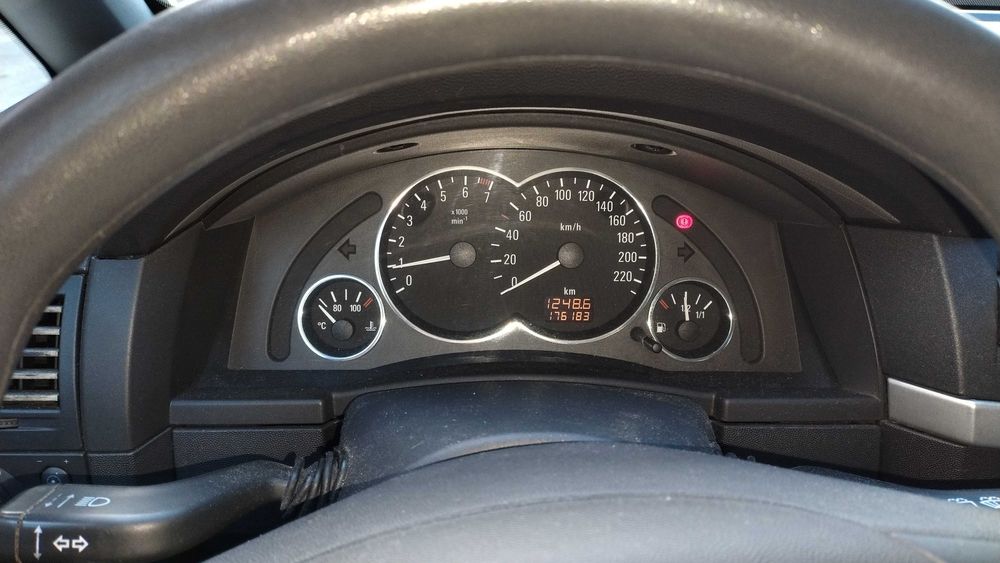 Samochód opel meriva