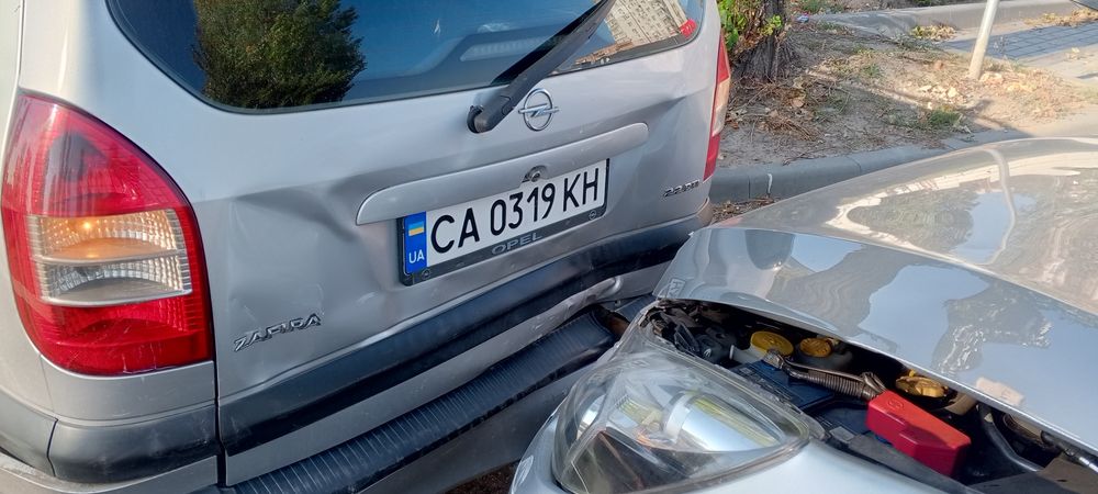 Продам Opel Zafira Опель Зафіра 2,2 DTI 2003