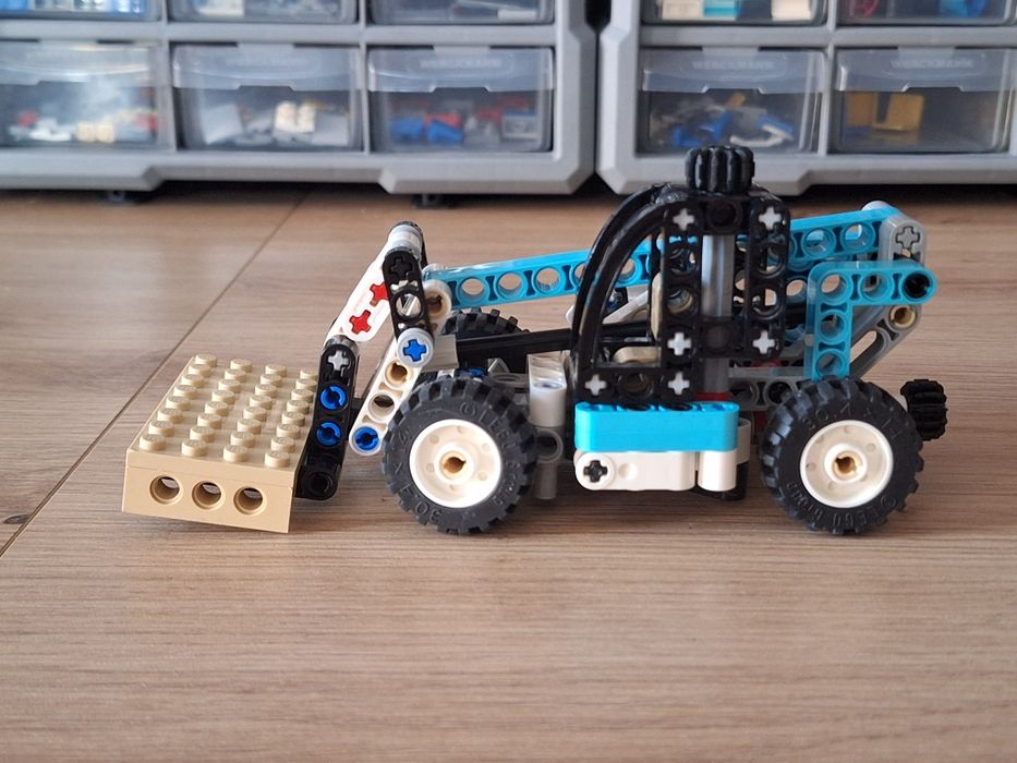Lego Technic- 42133- Telehandler