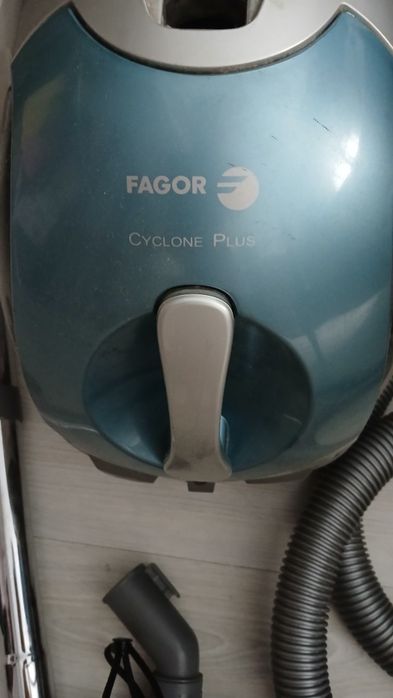 Aspirador Fagor usado
