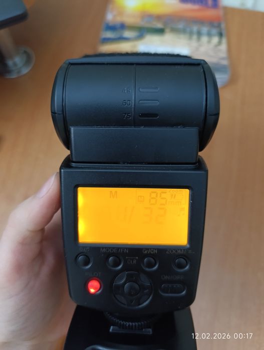 Продам вспышку . Yongnuo Speedlite YN568EX III