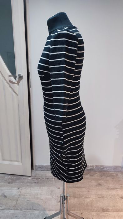 Sukienka casualowa r. 36 Mango stan bdb