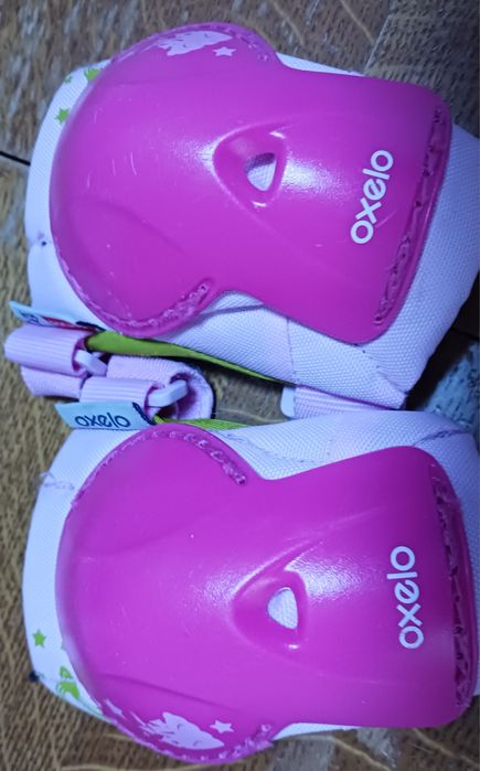 Conjunto de proteção para vários desportos 
Joelheiras