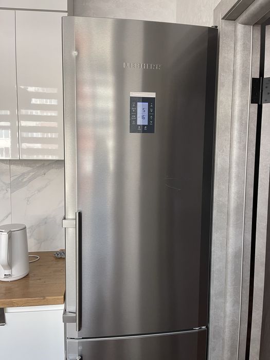 Холодильник liebherr
