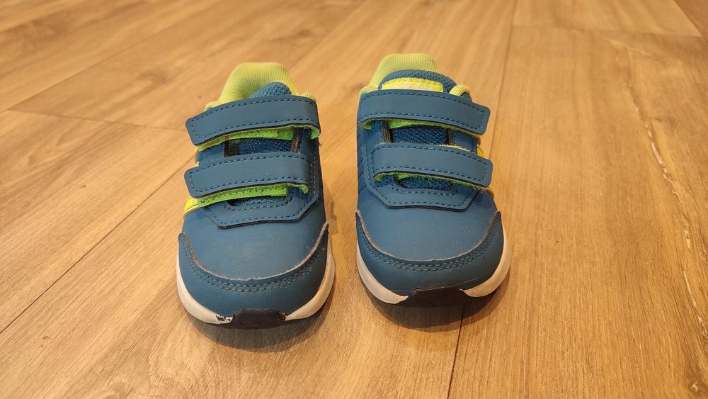 Buty chłopięce adidas r.23