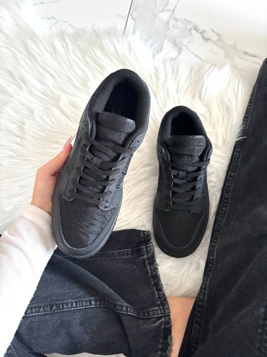 Nike SB Dunk Low Lace Pack Regal Total Black