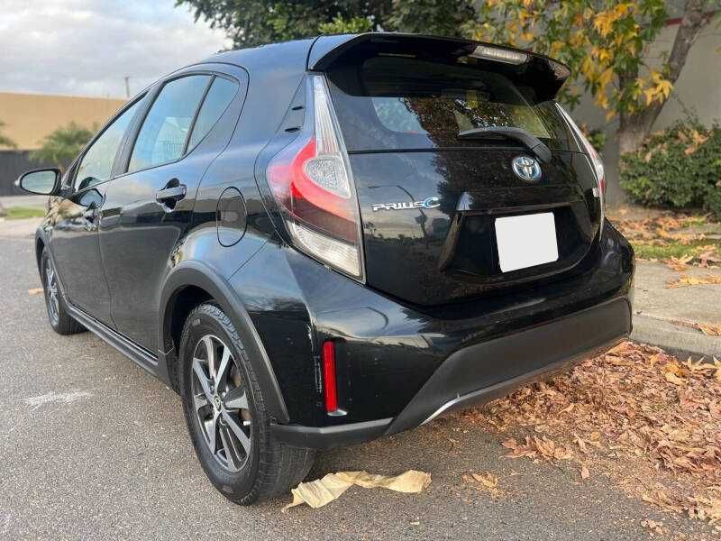 2018 Toyota Prius c