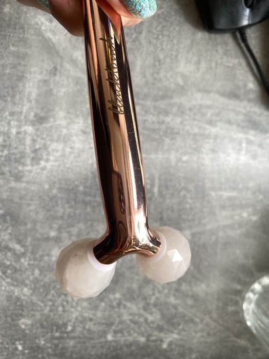 Масажер для обличчя BlackTouch 3D Quartz Face Roller