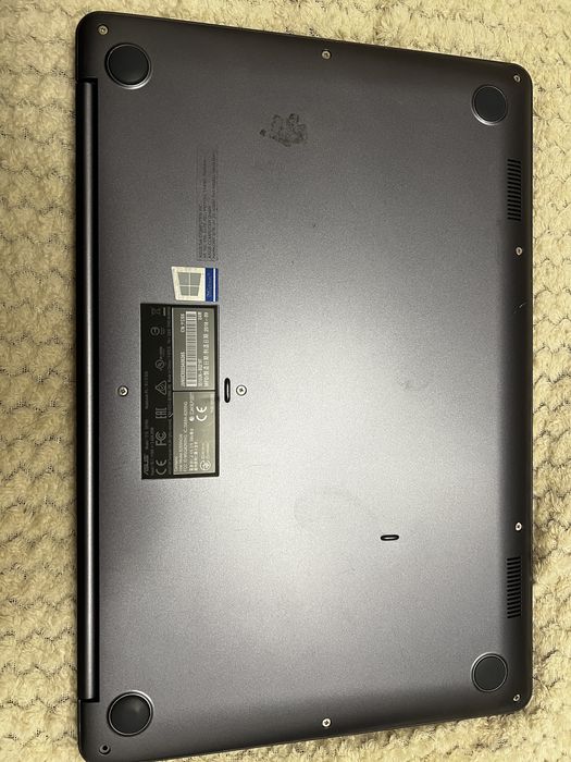 Sprawny laptop Asus Vivobook S grafitowy