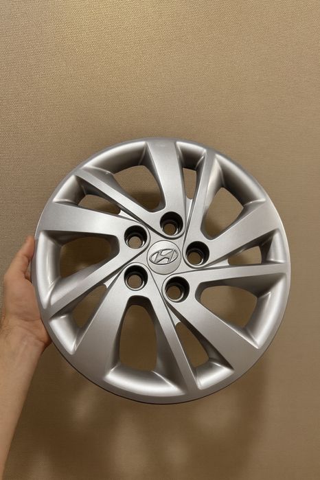 Ковпаки оригінальні Hyundai Elantra R15 ціна за 1шт