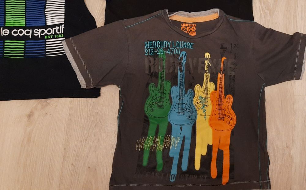 Футболки 3шт. Хлопцю на 6-7 років