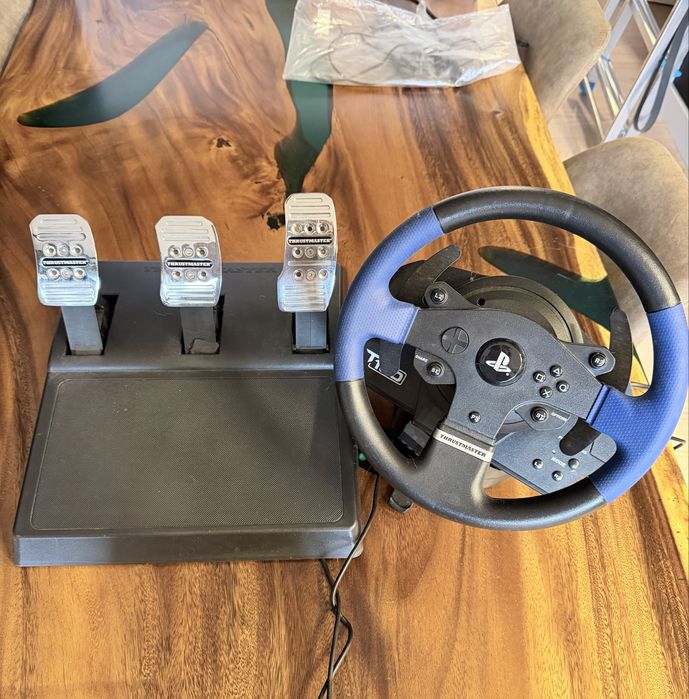 Kierownica i pedaly do PS4 Thrustmaster T150 Pro
