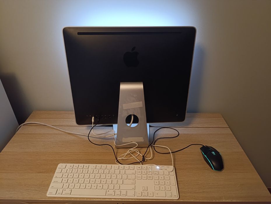 iMac Computer.423377773664686084