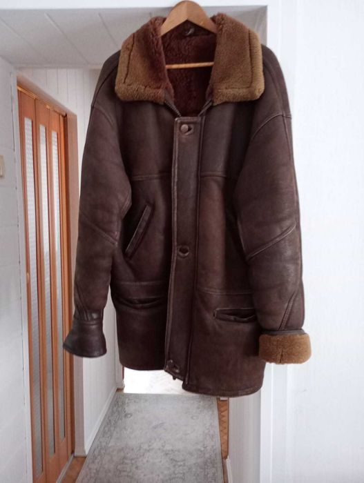 Kożuch męski z czapkami