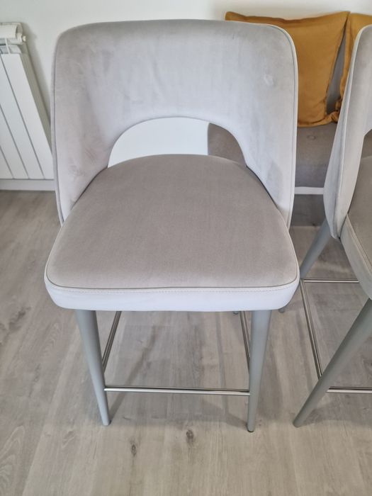 2 bancos altos para ilha