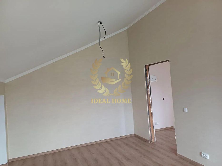 Продам дуплекс в с. Гатне