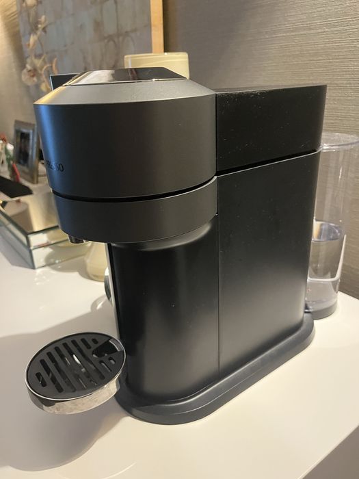 Maquina cafe Vertuo Nespresso