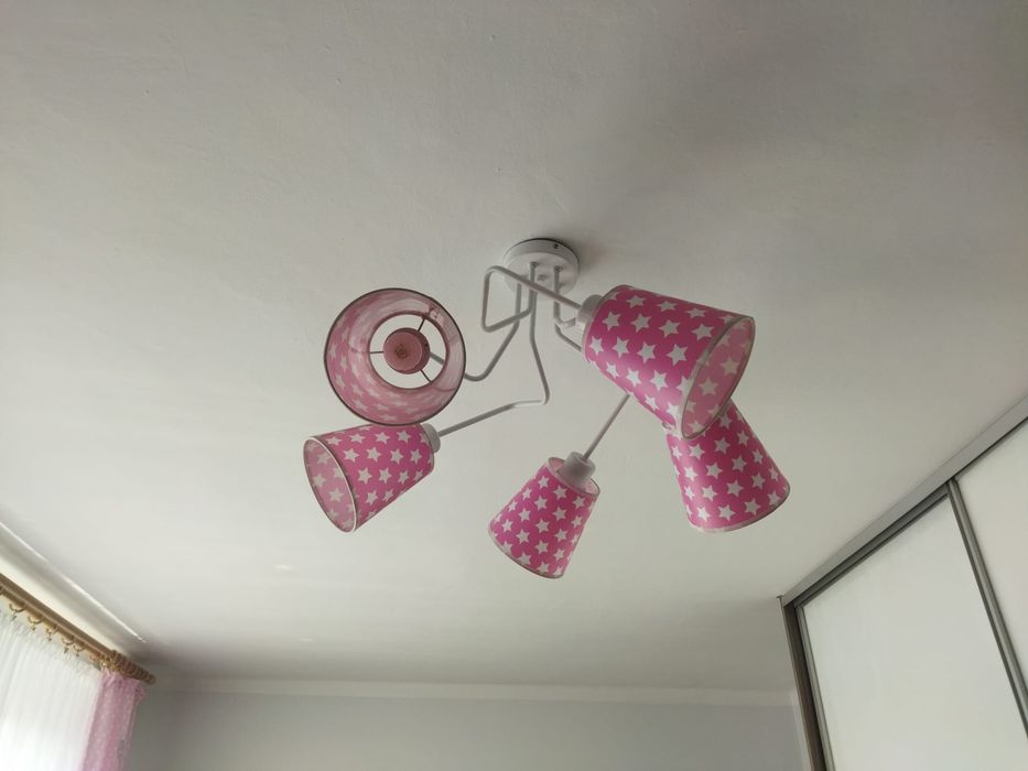 Lampa wisząca różowa dziecięca