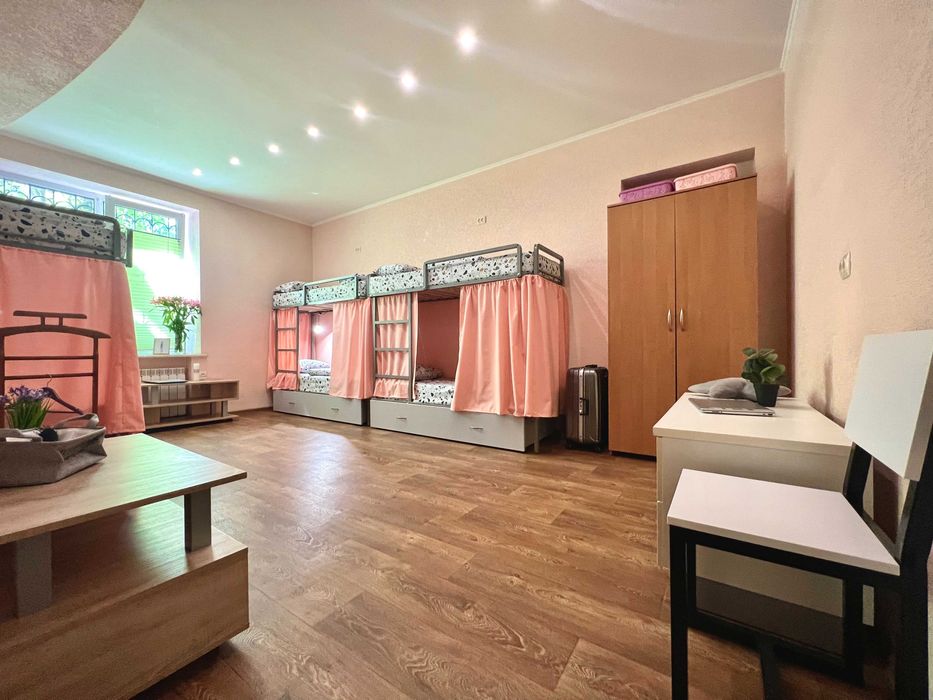 Выгодный хостел в Киеве, 1 этаж, подключены к свету!