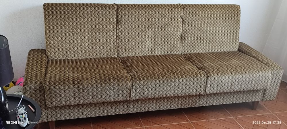 Sofá cama em bom estado
