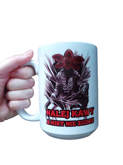 Kubek z nadrukiem, nalej kawy a nikt nie zginie, demogorgon