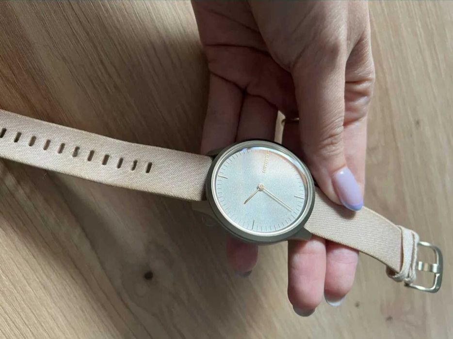 Garmin Vivomove Style różowozłoty