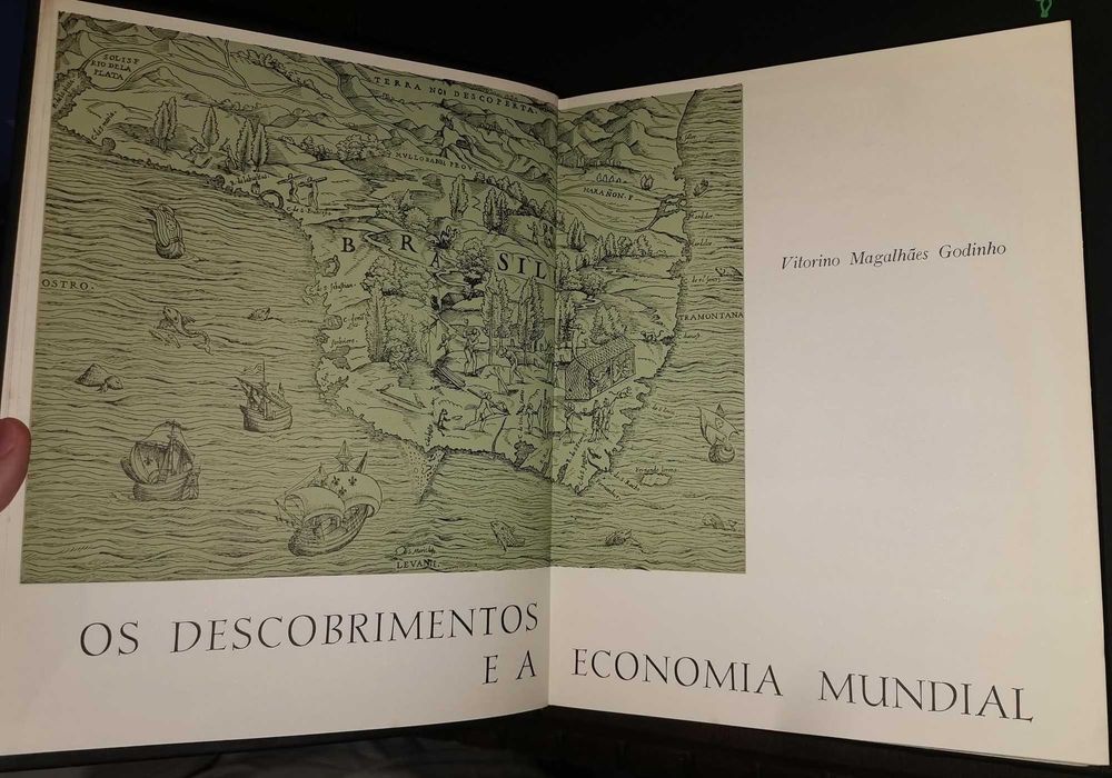 Os Descobrimentos e a Economia Mundial - volume II
