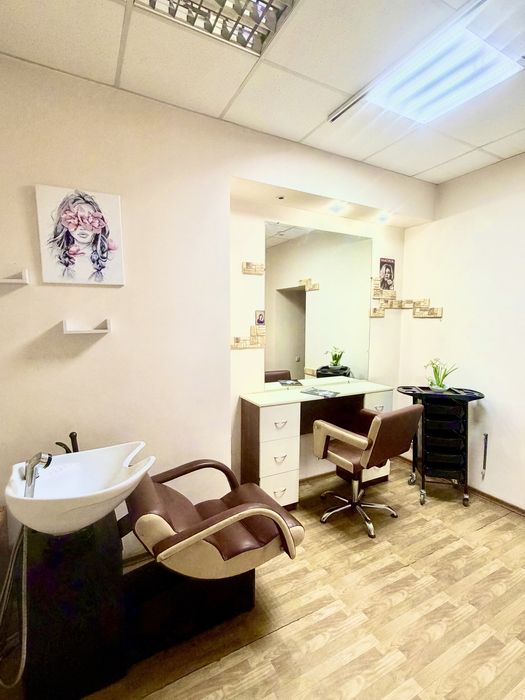 Здаємо місце для роботи перукаря