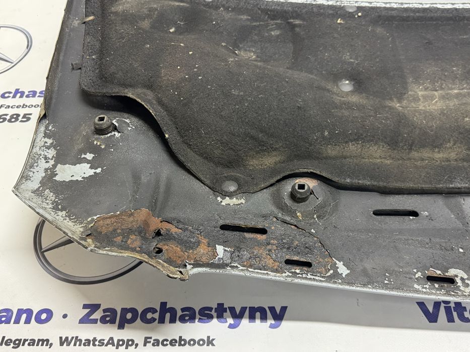 Капот (під відновлення) на Віто W639 капот на Mercedes Viano Vito W639