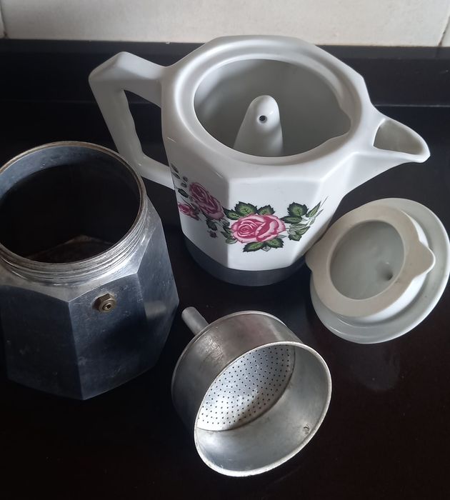 Cafeteira em cerâmica/ Cafeteira vintage