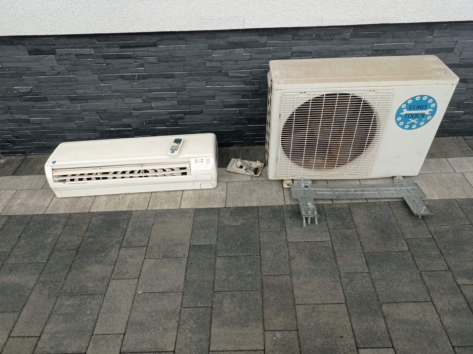 Klimatyzacja ścienna split.
