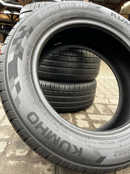 Kumho Ecsta HS52 205/55 R16 91V