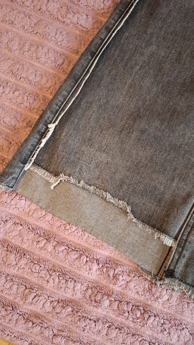 Сіра джинсова спідниця міді, розмір S/М