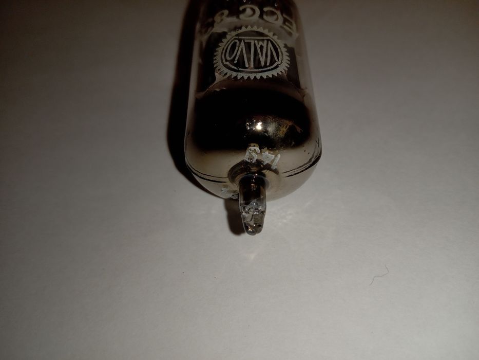Lampa ecc83 Valvo