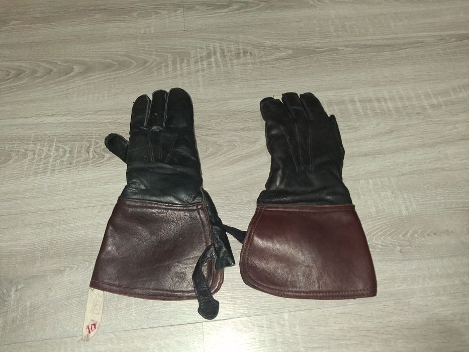 Kultowe rękawice motocyklowe PRL – UNIKAT (Rozmiar 10, podwójny kolor kożucha!).Wysylka w cenie.