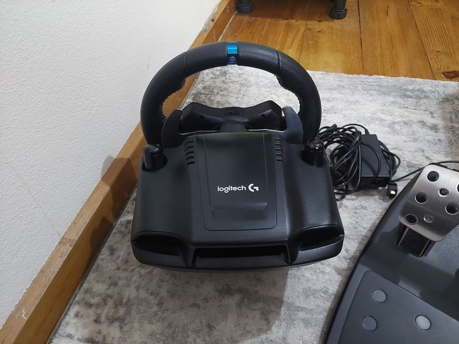 Logitech g29 como novo volante e pedais