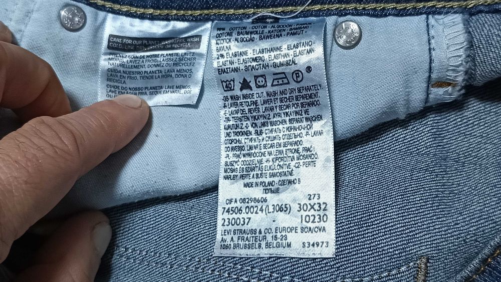 Męskie spodnie jeansowe LEVIS 273 r.M stan bardzo dobry