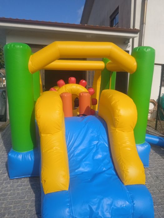 Aluguer de insufláveis