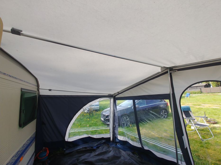 Przyczepa kempingowa adria 430