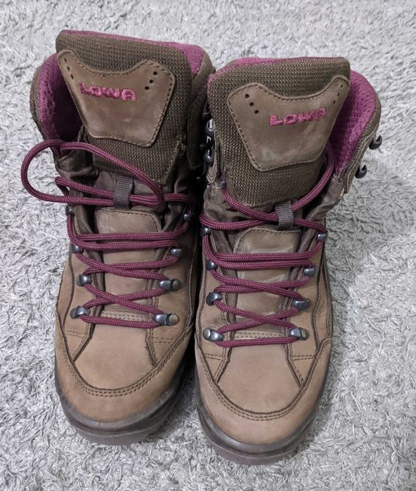 Lowa Gore-Tex Boots, Size 4164741099676545120
