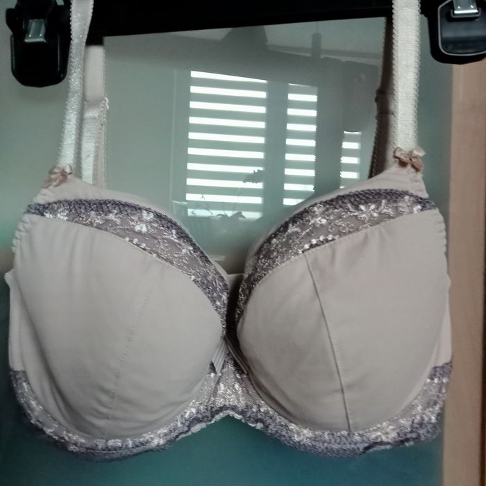 Biustonosz duży Mediolano 70F