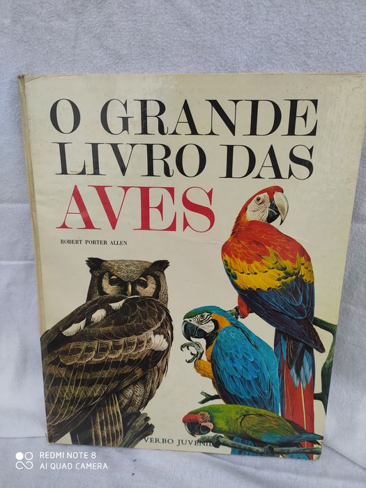 Livro das edições verbo sobre aves