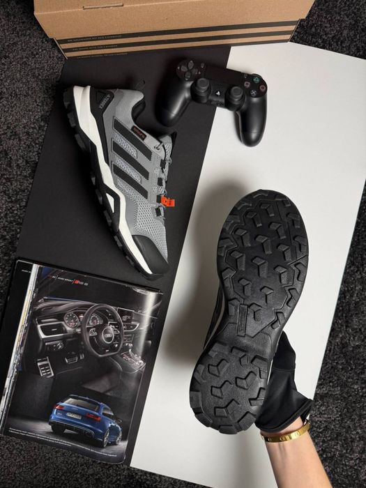 Чоловічі кросівки адідас Adidas Terrex Skychaser Light Grey Black