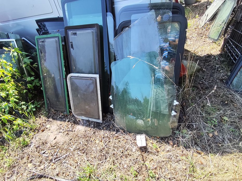 Szyberdach szyba boczna uchylna przednia tylna BMW Mercedes 124 audi ford opel renault seat toyota volkswagen passat Volvo transit bus caravele T4 lt