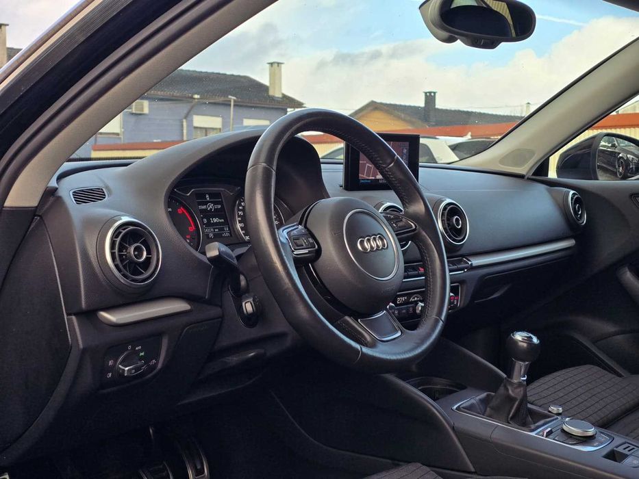 AUDI A3 S LINE PLUS 1.6TDI 110CV "LOOK RS3"