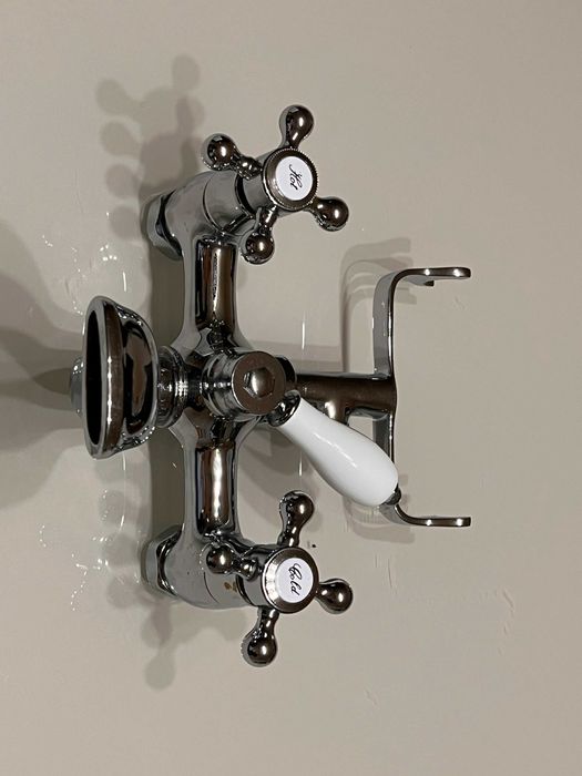 Torneira antiga para banheira (vintage)